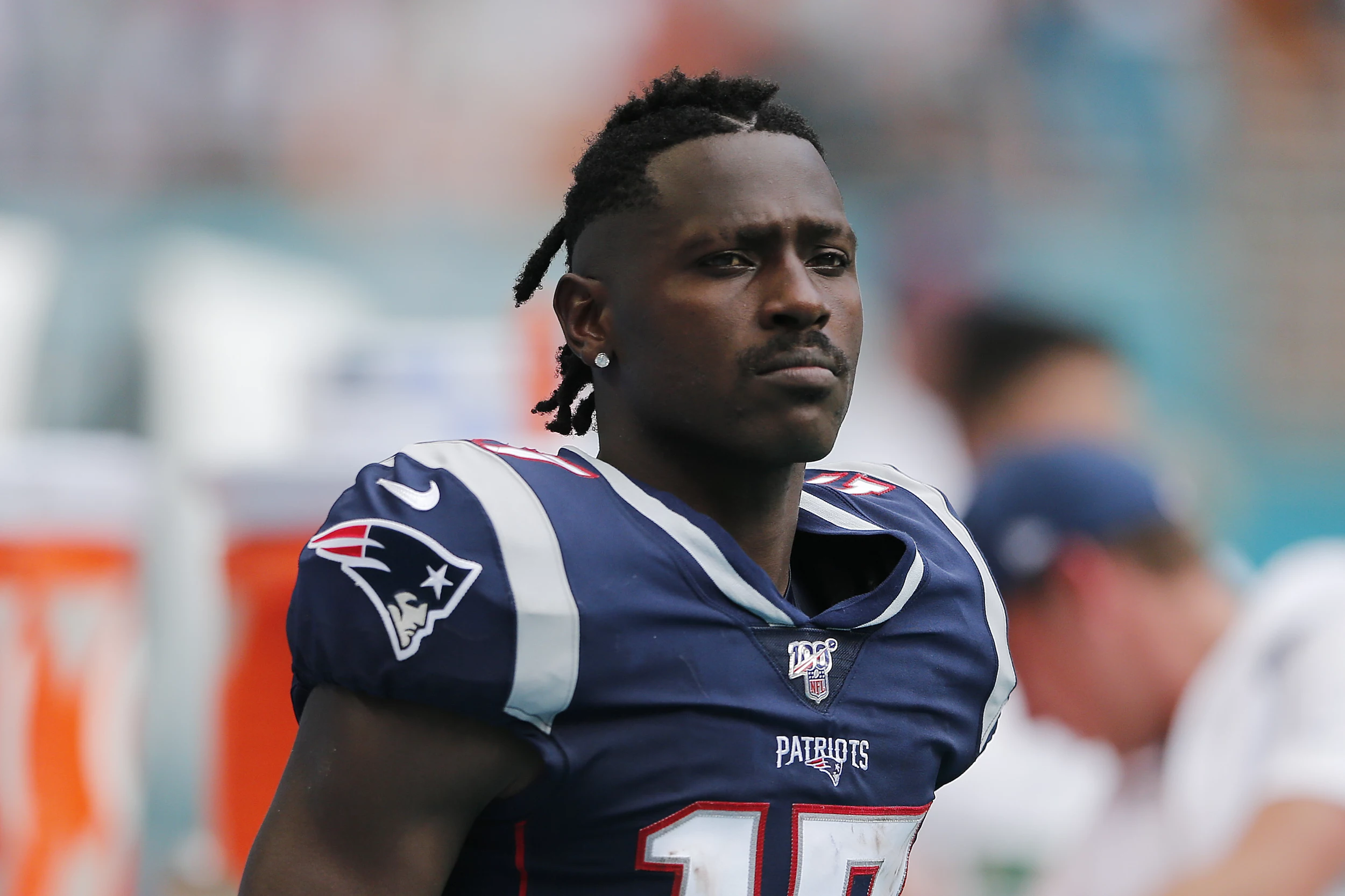 Doctor Who Claims Antonio Brown Farted On Him & Stiffed Him On The Bill Suing [Video]