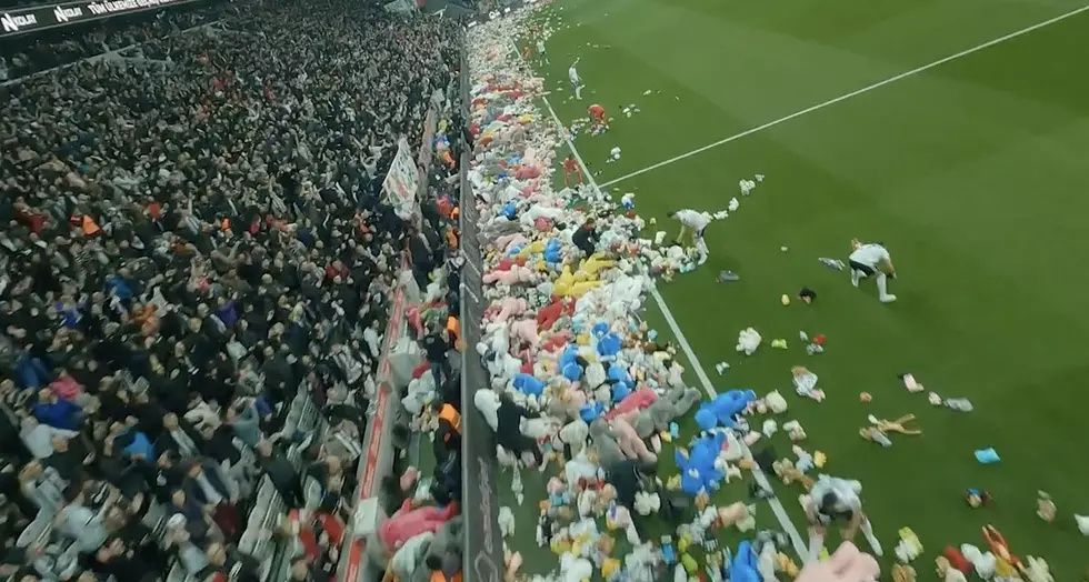 Thousands of Soccer Fans in Turkey Flood the Field with Toys for Earthquake Victims