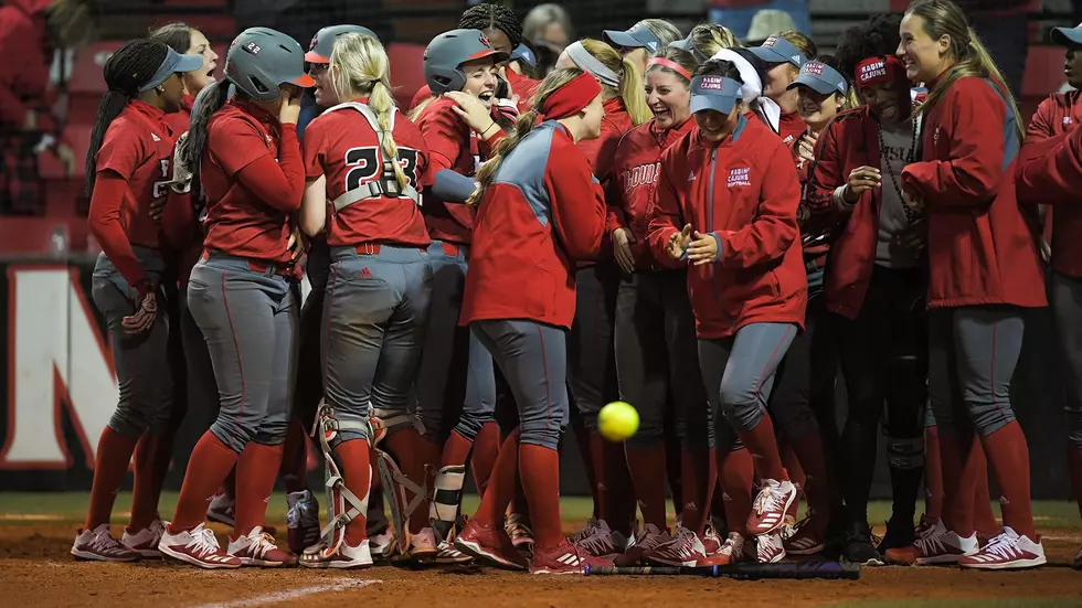 UL Softball Splits Pair In Louisiana Classics