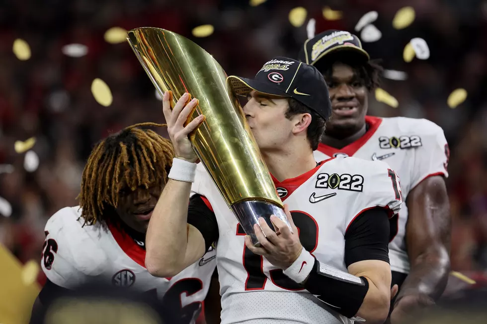 Georgia Uses Late Push to Beat Alabama 33-18 in CFP Title Game